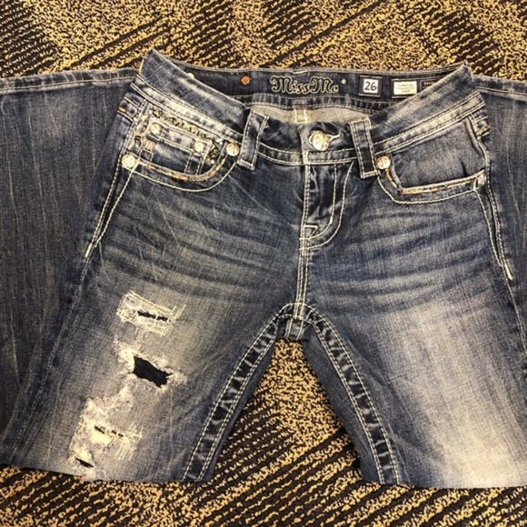 Miss Me I Signature Crop Jeans - Picture 3 of 6